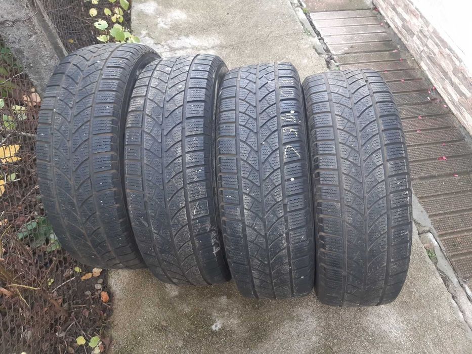 Бусови зимни гуми
