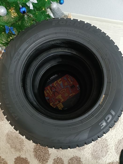 Продам резину ,шины .