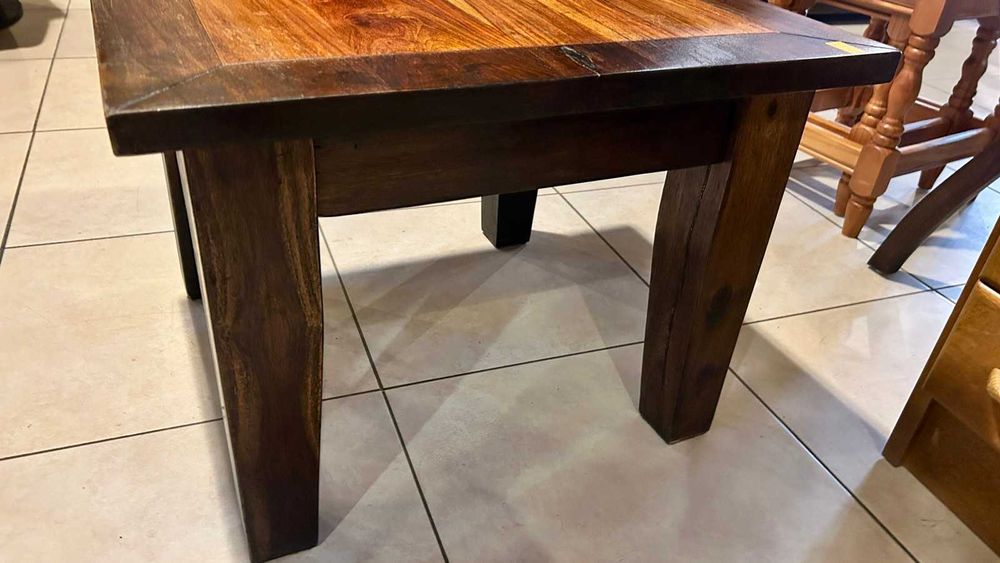 Салонна маса  Холандия