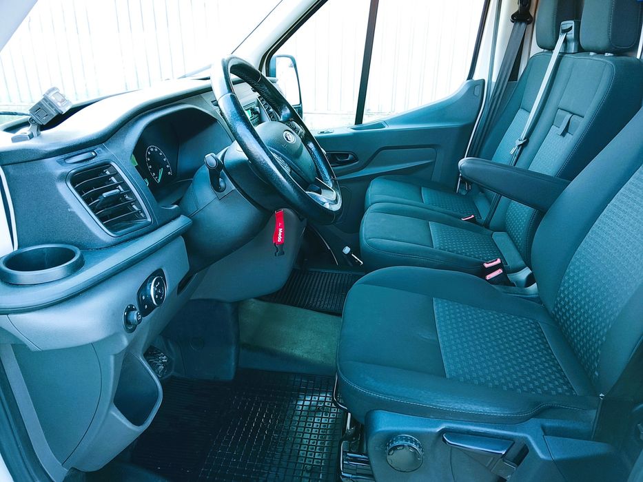 Dubă izoterma Ford Tranzit 2020
