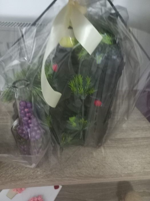 Vând cadouri amenajări