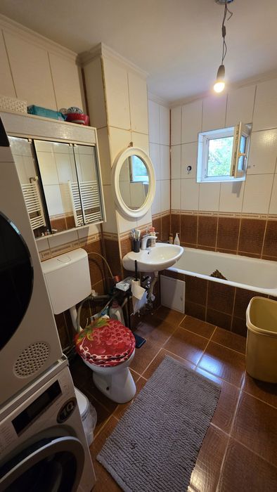 Vand apartament 3 camere 75 mp2