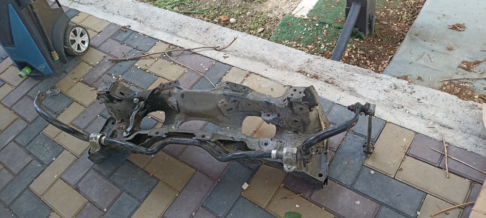 Балка передняя Субару Форестер 19г