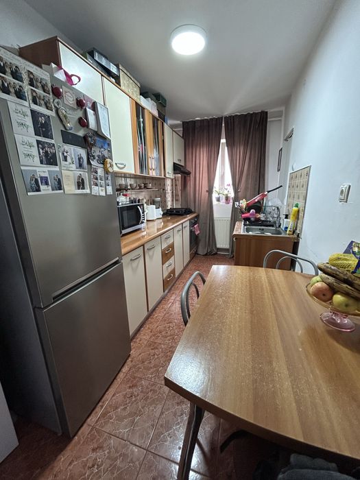 Apartament cu 3 camere