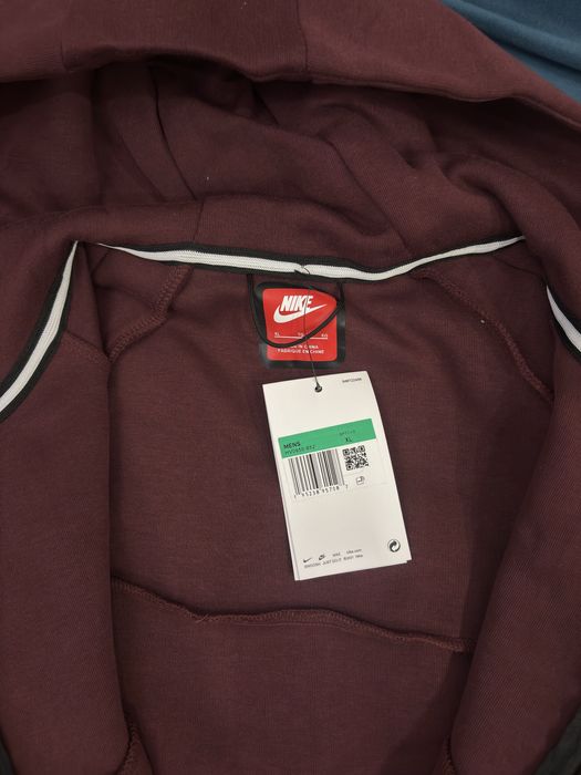 Срочно! Продам nike tech fleece