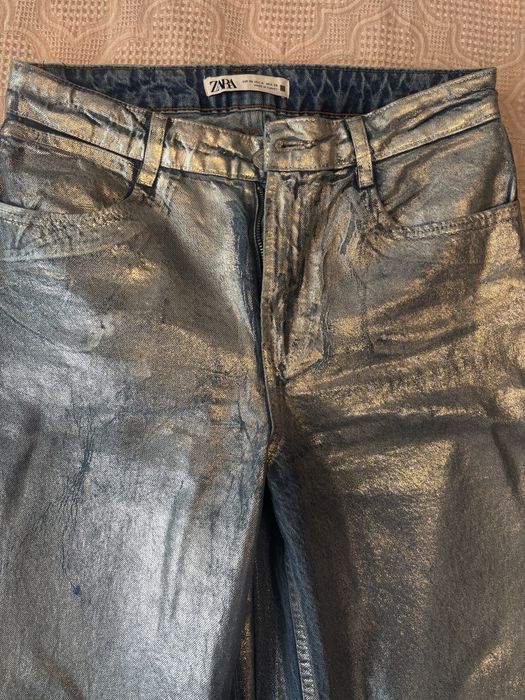 Ефектни дънки Zara