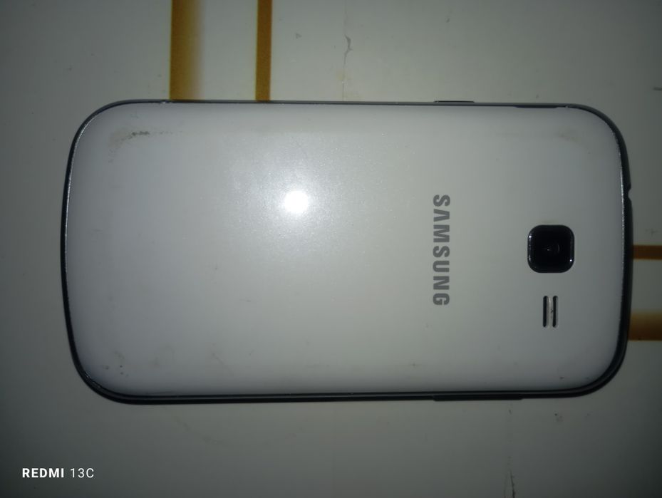 Samsung GT-S7390
