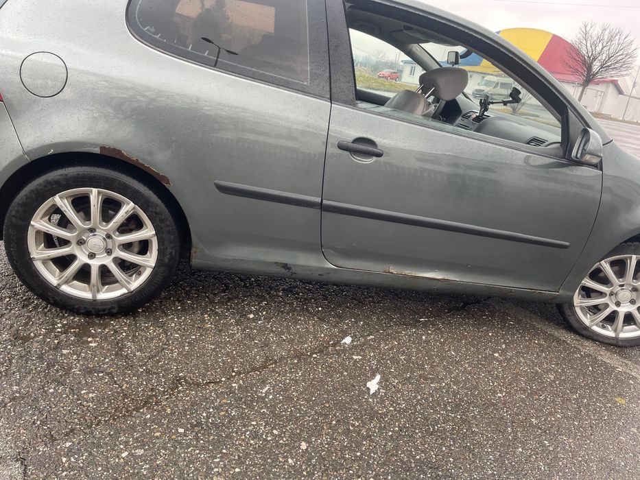 Vând sau schimb golf 5 4x4 1.9 tdi 6 trepte