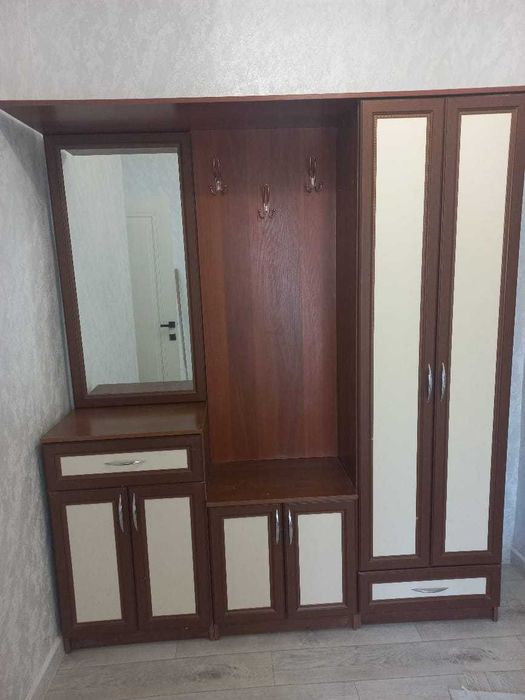 Продажа прихожей в хорошем состоянии