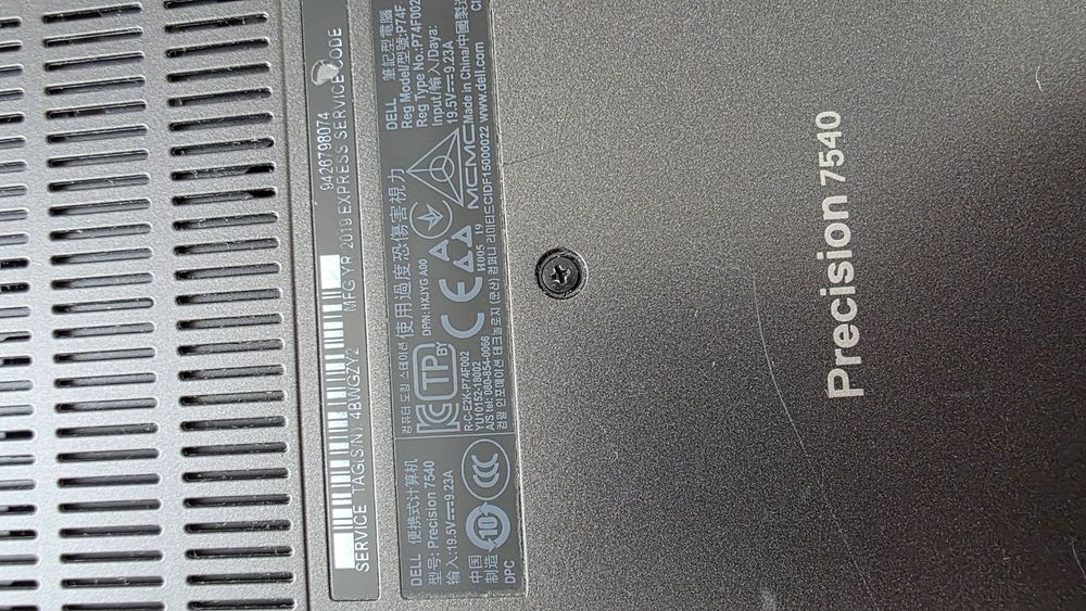 WorkStation Dell Precision 7540 i.7 9750H 32 gb ddr4 Nvidia Quadro Rtx 3000 6 gb ddr6