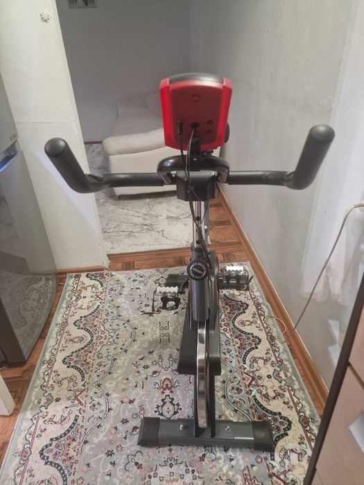 Велотренажёр в отличном состоянии