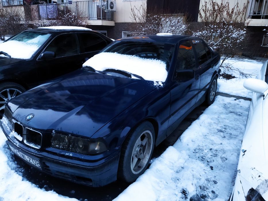 Продаётся BMW 3, 318