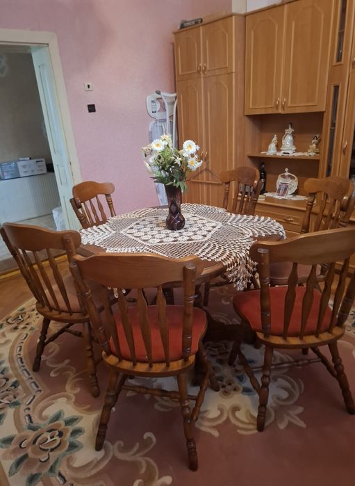 Vând masa lemn masiv