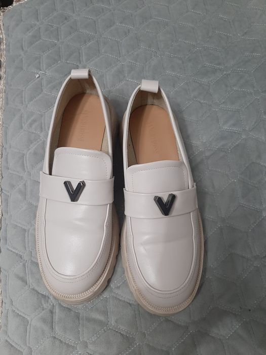 Продам лоферы, р.39