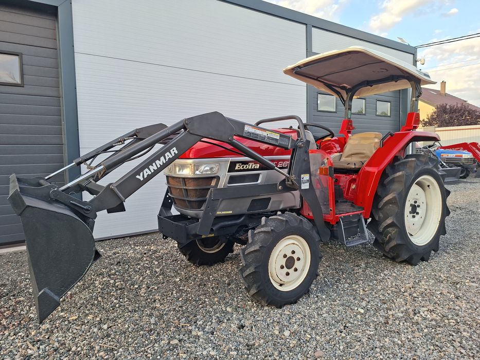 Tractor japonez kubota yanmar US27cp 4x4 Model 2009