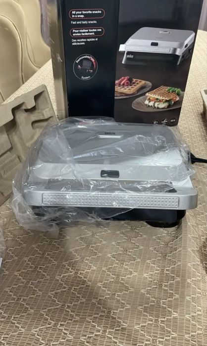 Продам Грильницу Braun SnackMaker 5 SM5006
