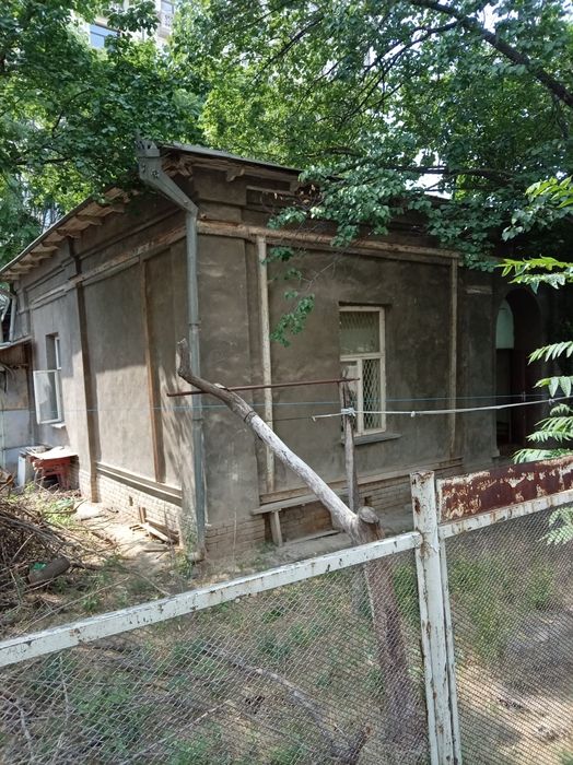 Бизнес центир офисга хостел учун жой участка углавой сентирда