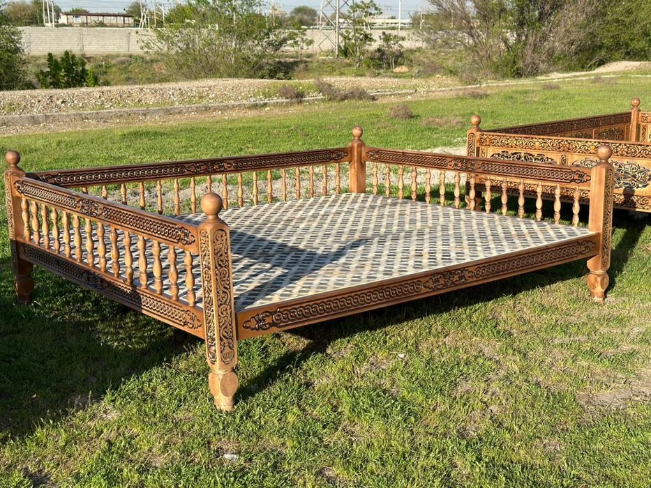 сәкі • стол • стулья • беседка • топчан • тапчан • лестница • сакі