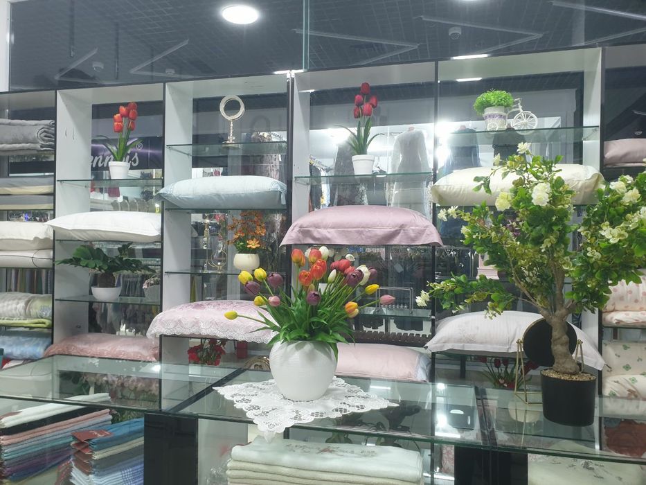 Magazin uchun Yangi mebel sotiladi sifati zor 20 kv uchun qilingan