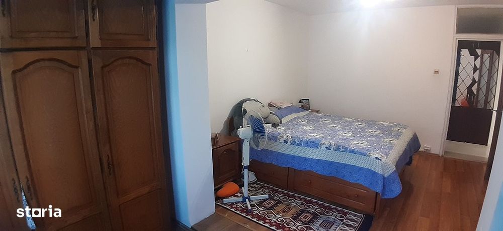 Vindem 2 camere Scriitorilor, parter cu balcon 68 mp.