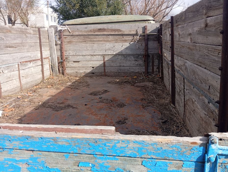 Продам УАЗик бортовой головастик