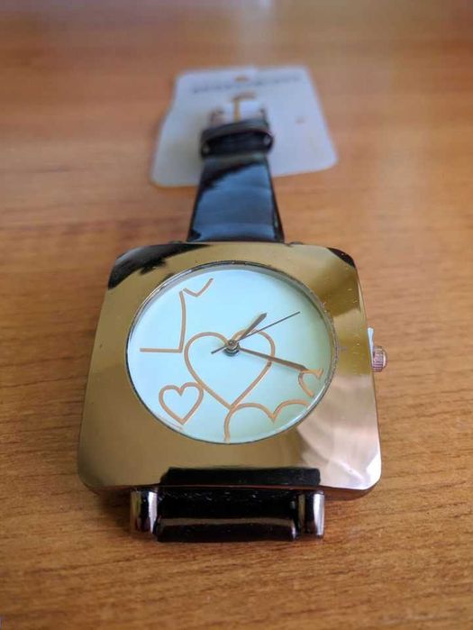 Ceas nou de mana New Yorker