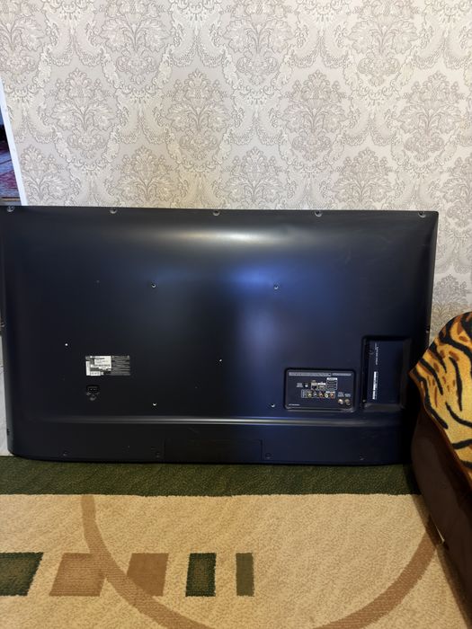 Продам телевизор LG 49UJ651V