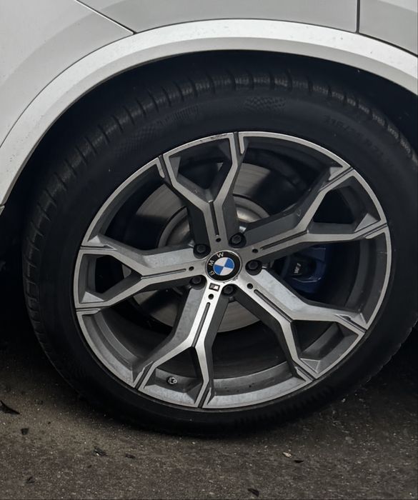 Гуми 21" P Zero runflat