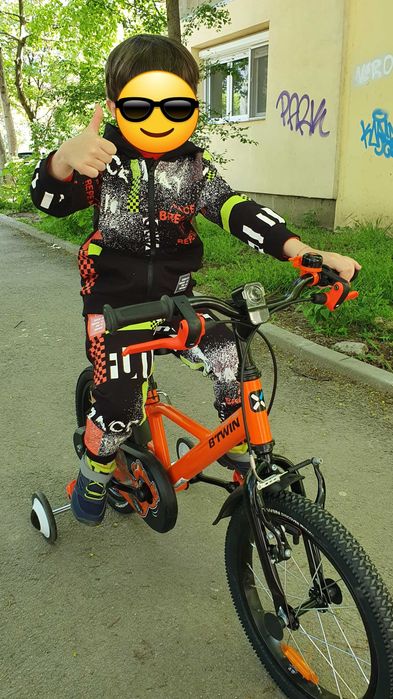 Bicicleta de copii cu roti ajutatoare
