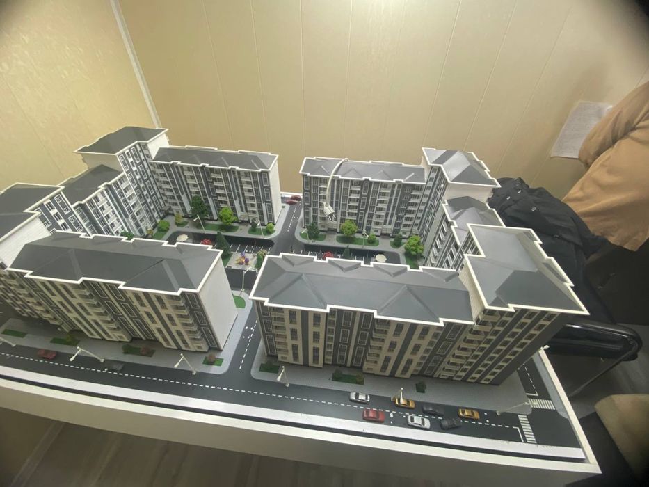 Nurafshon place da 1 xonali uy tez va arzon sotiladi