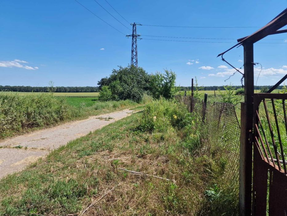 Дворно място / парцел с постройка в село Преспа, община Балчик