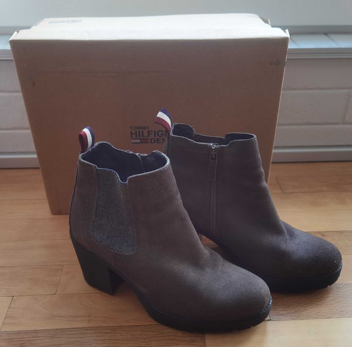 Продавам  боти Tommy Hilfiger