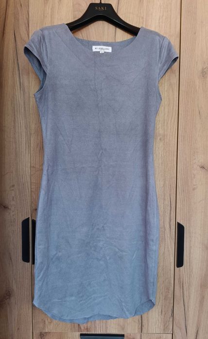 Дамска рокля без ръкав