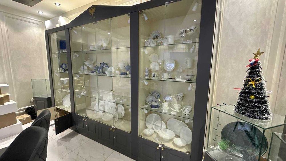 Мебель (витрины) для магазина