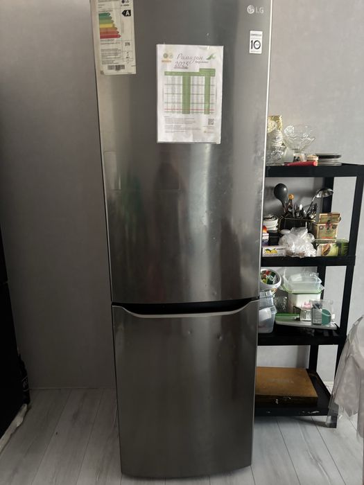 Продается холодильник