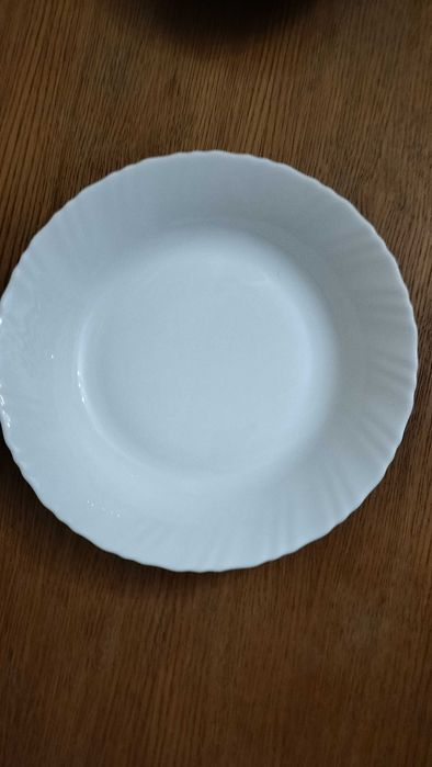 Продам блюдо большое глубокое по цене 2000 тенге