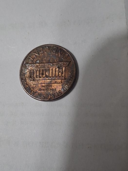 Продавам монета от 1 цент