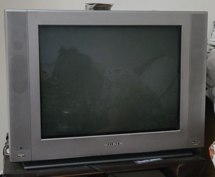 Televizor rubin eski