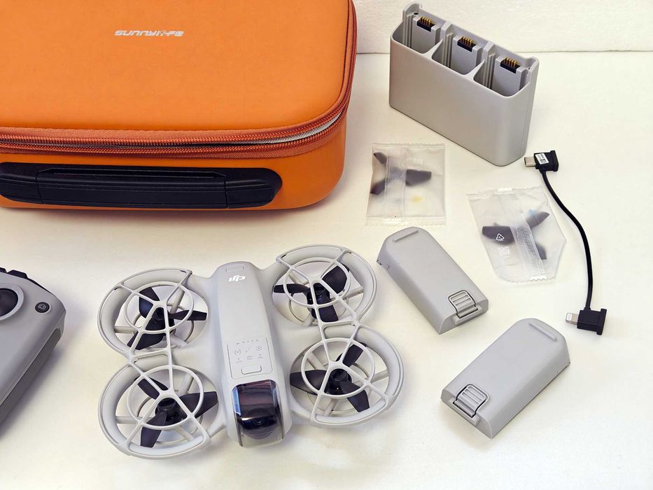 Drona DJI Neo Fly More Combo - Stare excelenta + Cadou geanta Sunnylife
