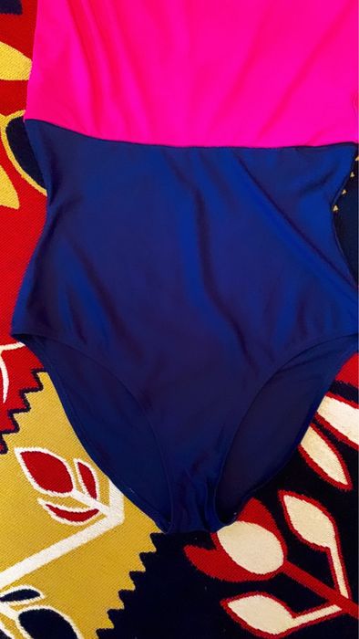 Costum de baie cu fusta