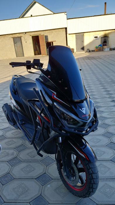 Макси мопед 180 куб