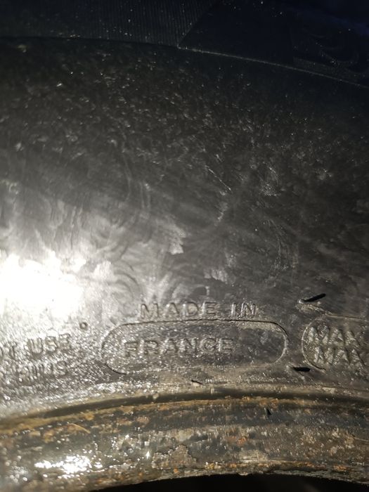 Продам комплект зимней резины Michelin