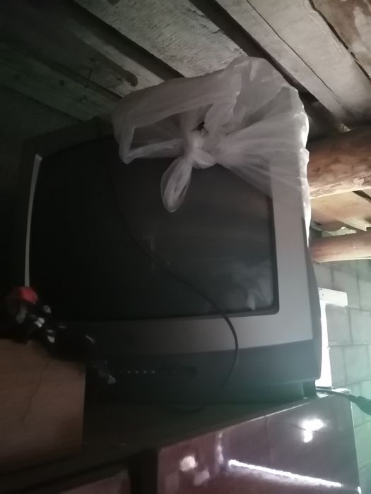 Телевизор.         .