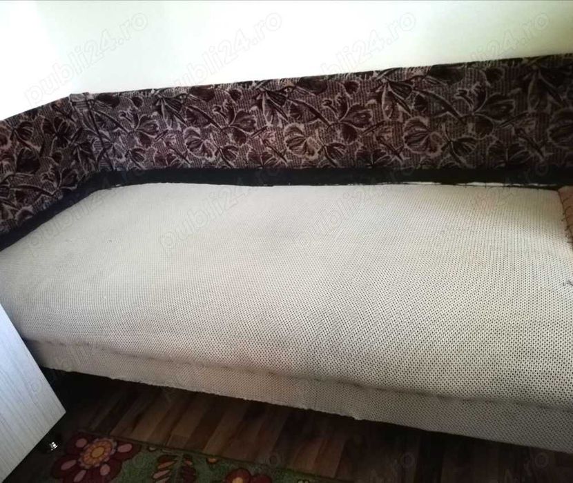 Pat din lemn masiv, cu arcuri - recondiționat