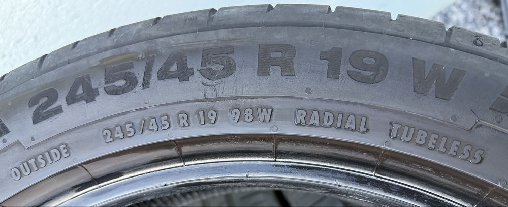 4бр 245/45/19 на 6мм с 21дот Континентал