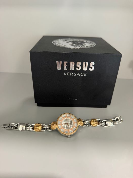 Оригинален дамски часовник Versace