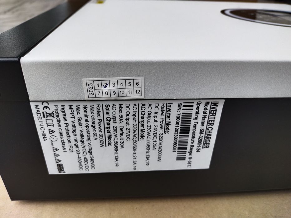 Гибридный солнечный инвертор 3 квт off grid 24 волт