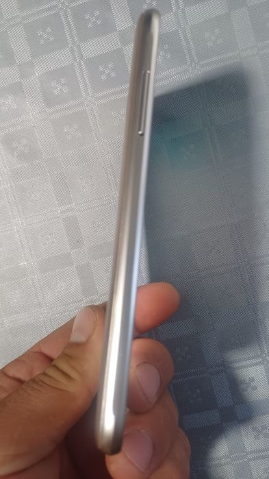 Samsung aproape nou.husa la el.plus incarcator.super oferta 250 lei