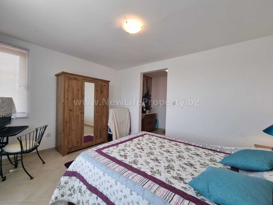 Двуетажна къща с басейн в п. Горица, об. Бургас