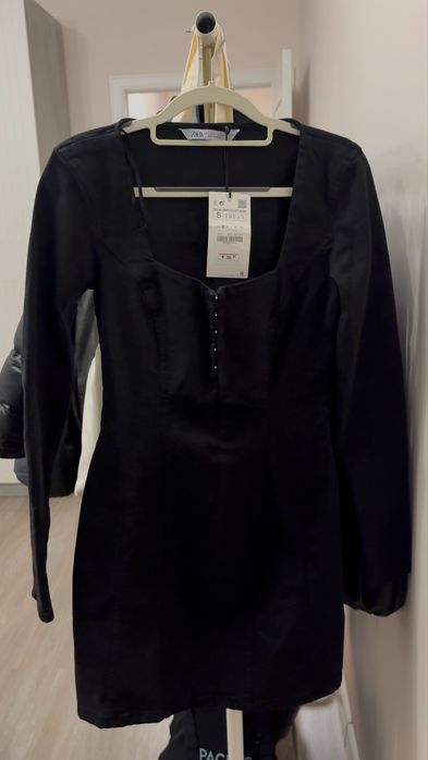 Черное платье-деним Zara